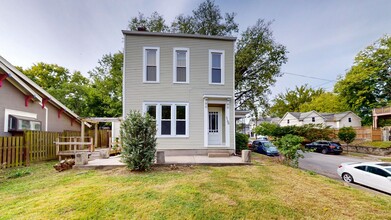 1100 Baxter Ave in Louisville, KY - Building Photo - Building Photo