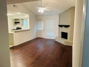 13906 Grosvenor St in Houston, TX - Building Photo - Building Photo