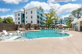 Hawthorne at Oleander in Wilmington, NC - Foto de edificio - Building Photo