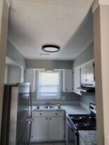 347 Wrenfield Rd in Florence, SC - Building Photo