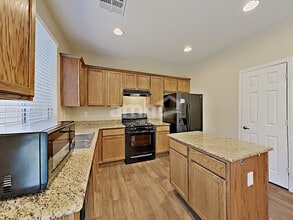 1009 Kern River Ave in Henderson, NV - Building Photo - Building Photo