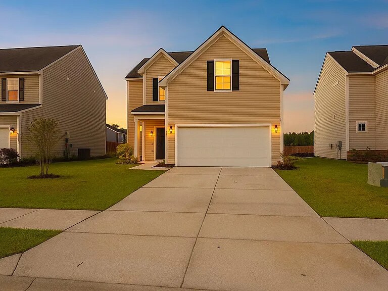 278 Catawba Br Wy in Moncks Corner, SC - Building Photo