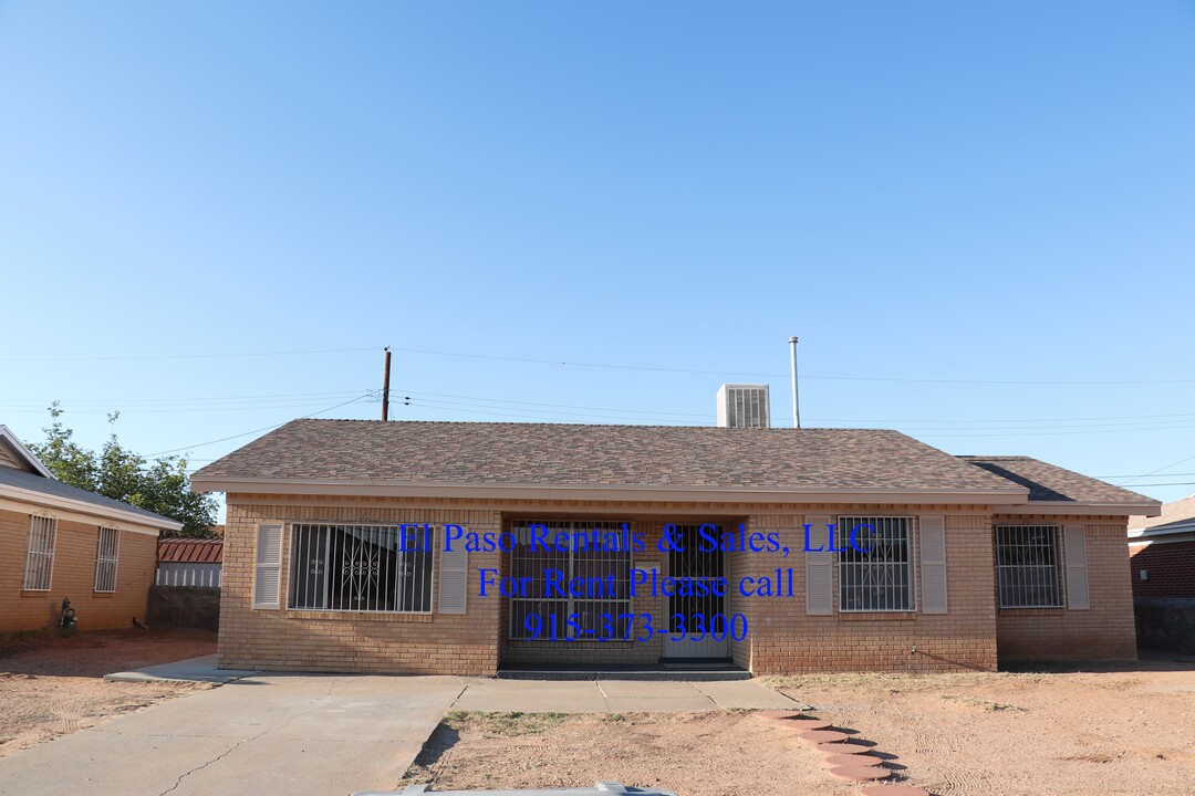 5625 Creston Ave in El Paso, TX - Building Photo