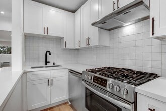 10795 Woodbine in Los Angeles, CA - Building Photo - Building Photo