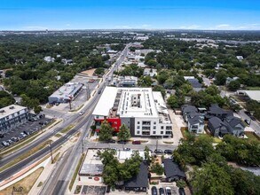 2213 Poquito St, Unit 308 in Austin, TX - Building Photo - Building Photo