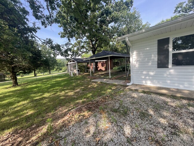 202 Briarwood in Pocola, OK - Building Photo - Building Photo