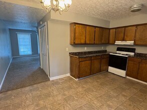 103 Peachtree St in Lagrange, GA - Building Photo - Building Photo