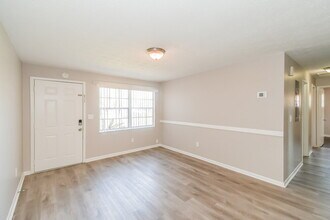 5664 Minocqua St in Jacksonville, FL - Building Photo - Building Photo