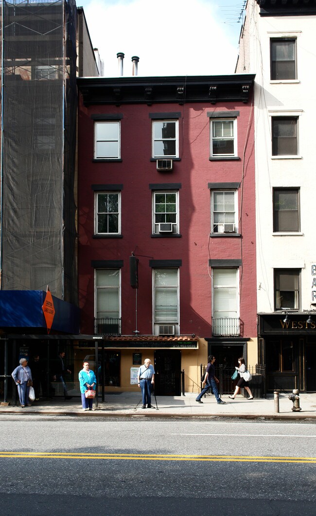 358 W 23rd St in New York, NY - Building Photo - Building Photo