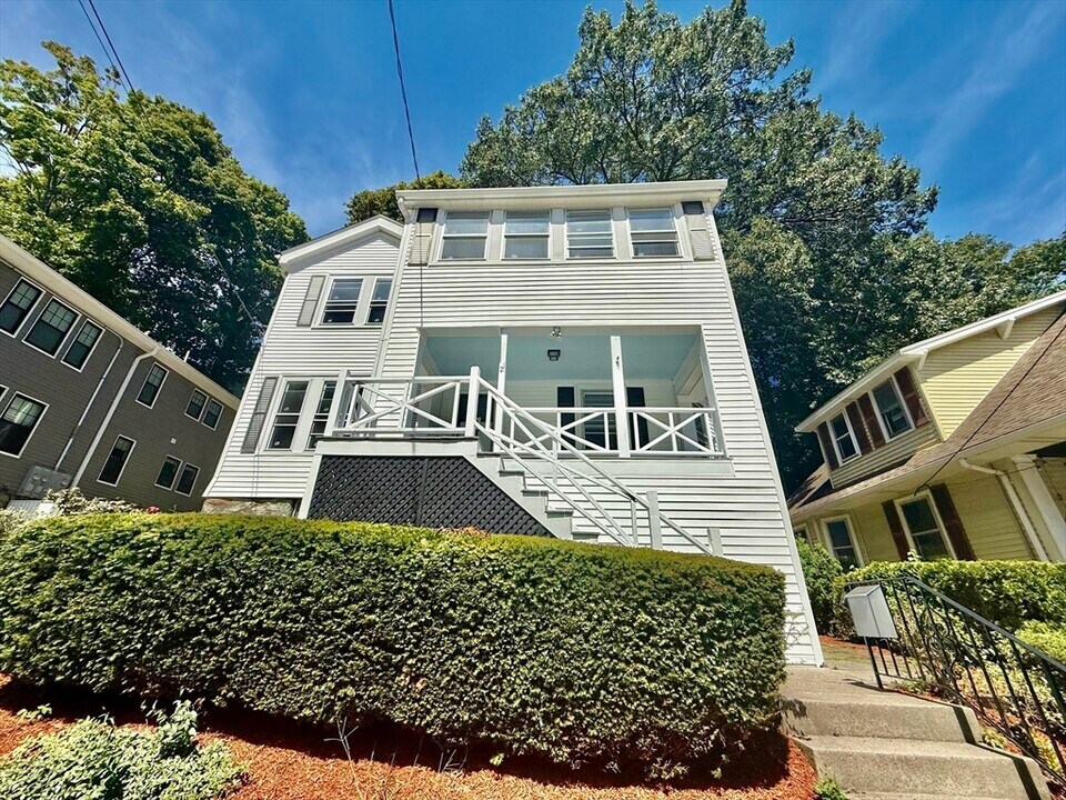 21 Upcrest Rd in Boston, MA - Building Photo