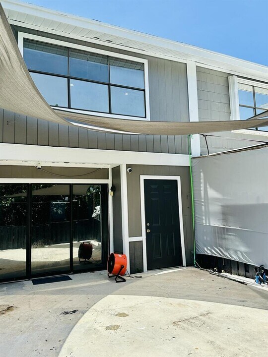 850 Hill Dr in West Palm Beach, FL - Building Photo