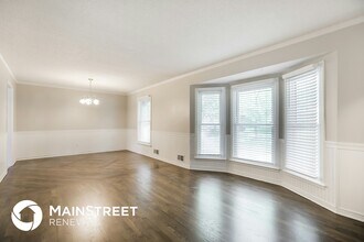 409 NW Meadowview Dr in Blue Springs, MO - Building Photo - Building Photo