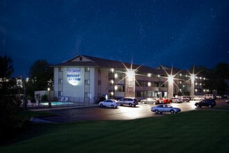 Fremont Landing in Springfield, MO - Foto de edificio - Building Photo