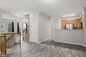 46186 Walpole Terrace in Sterling, VA - Building Photo - Building Photo