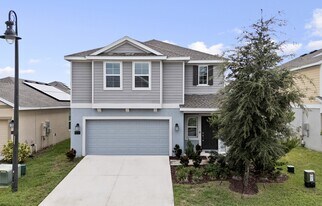 571 Jett Ln in Davenport, FL - Building Photo