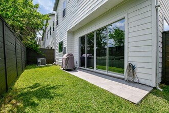 7603 Jacquelyn Gdns Ln in Houston, TX - Building Photo - Building Photo