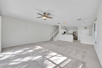 1088 Oxford Ln in Naples, FL - Building Photo - Building Photo