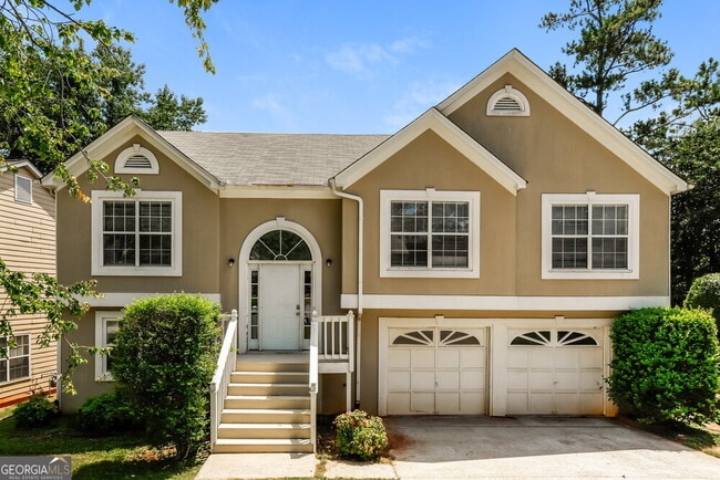 property at 1075 Omaha Dr
