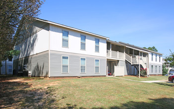 Windtree Apartment Homes in Fayetteville, NC - Building Photo - Building Photo