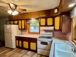 204 W Jefferson St in Colby, WI - Building Photo - Building Photo