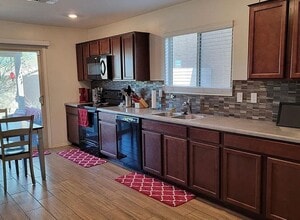 8779 E Stone Meadow Cir in Tucson, AZ - Building Photo - Building Photo