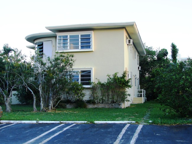 1020 93rd St in Bay Harbor Islands, FL - Building Photo - Building Photo