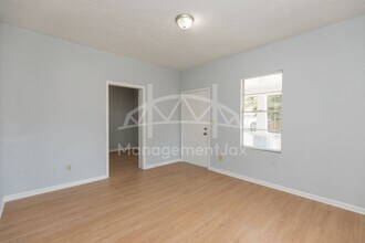 622 E 63rd St in Jacksonville, FL - Building Photo - Building Photo