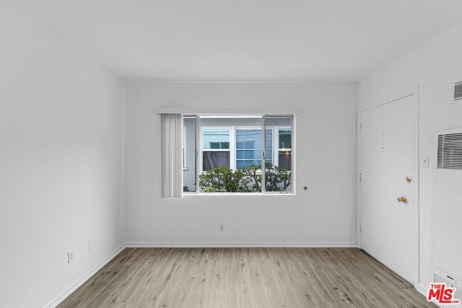 11842 Venice Blvd. in Los Angeles, CA - Building Photo - Building Photo