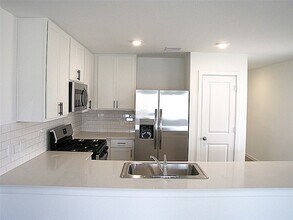 17955 Valle Cupa Ln in New Caney, TX - Foto de edificio - Building Photo