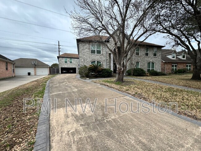 9303 Bent Spur Ln in Houston, TX - Building Photo - Building Photo