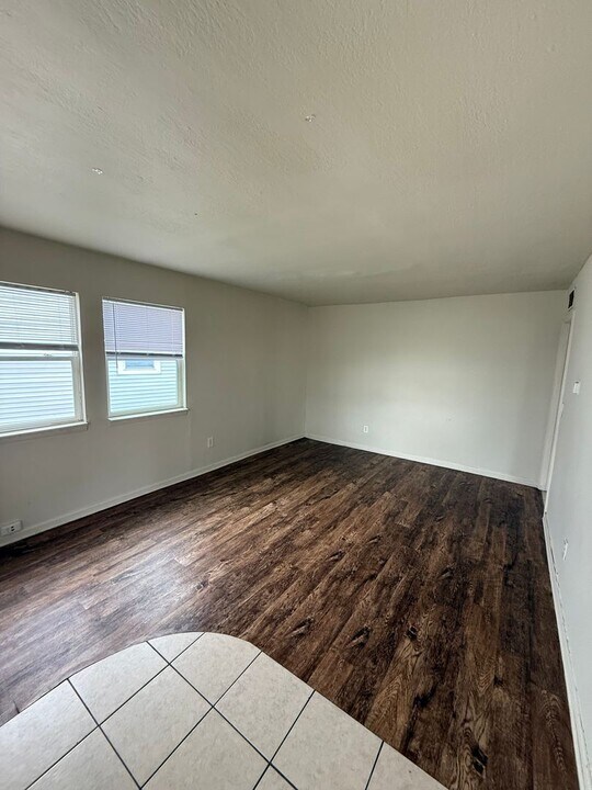 726 Webster Cir E in Kankakee, IL - Building Photo