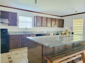 4707 Meadowthorn Ct in Friendswood, TX - Building Photo - Building Photo