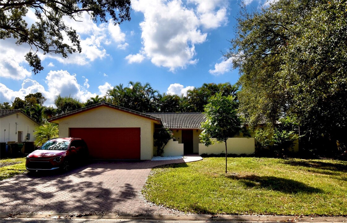 11540 NW 40th Ct in Coral Springs, FL - Building Photo