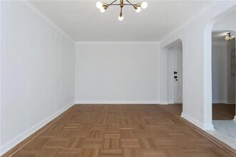 415 Ocean Pkwy in Brooklyn, NY - Building Photo - Building Photo