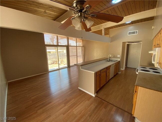 property at 4512 Exposition Ave