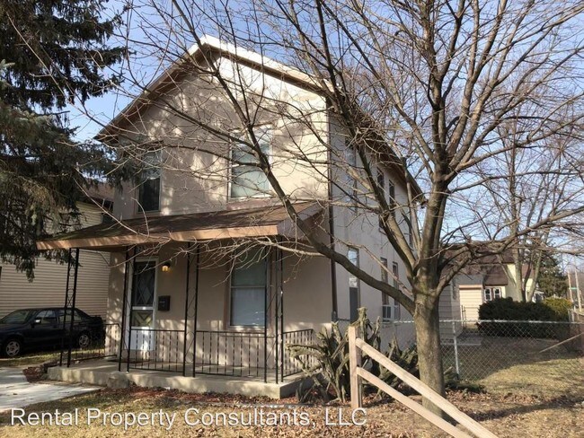 1257 Davis Ave NW in Grand Rapids, MI - Building Photo - Building Photo