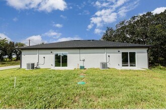 255 Christine St NW in Lake Placid, FL - Building Photo - Building Photo