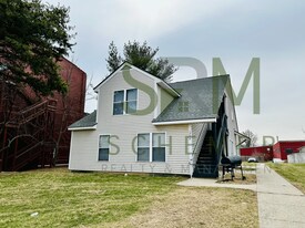 1704 Rowan St, Unit 3 in Louisville, KY - Building Photo