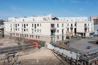 La Mer Villas in Brooklyn, NY - Foto de edificio - Building Photo