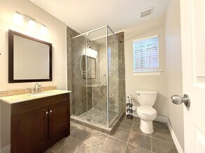 1963 Peden St in Houston, TX - Building Photo - Building Photo