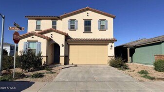 36658 W San Alvarez Ave in Maricopa, AZ - Building Photo