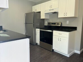 Monarch Village in Portsmouth, NH - Building Photo - Interior Photo