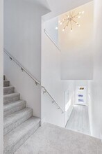 130 Blackfish Ct in Bremerton, WA - Building Photo - Building Photo