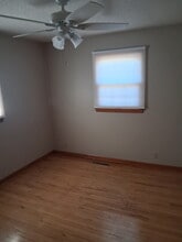 1462 Ranch Rd in McPherson, KS - Foto de edificio - Building Photo