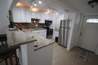 9842 Marina Blvd in Boca Raton, FL - Building Photo - Building Photo