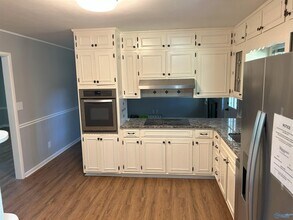 9802 Dolphin Dr in Huntsville, AL - Building Photo - Building Photo