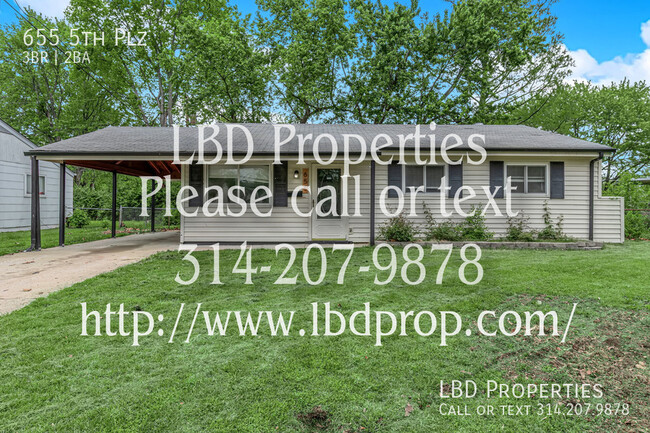 property at 655 5th Plaza