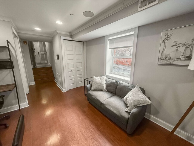 606 S 2nd St in Philadelphia, PA - Foto de edificio - Building Photo