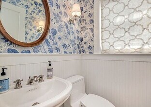 3707 Underwood St in Chevy Chase, MD - Building Photo - Building Photo