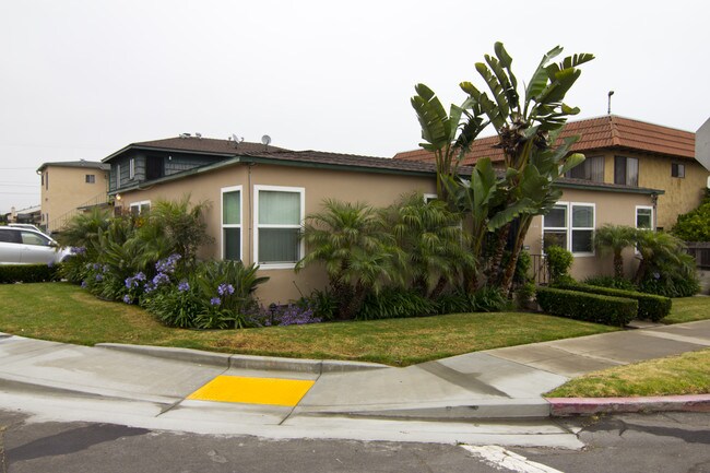 3044 Garrison St in San Diego, CA - Foto de edificio - Building Photo